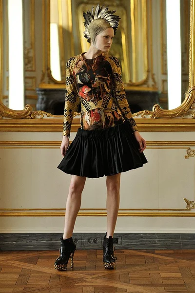 Look 2